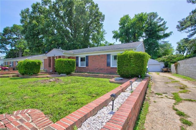 713 Pelham DR, Hampton, VA 23669