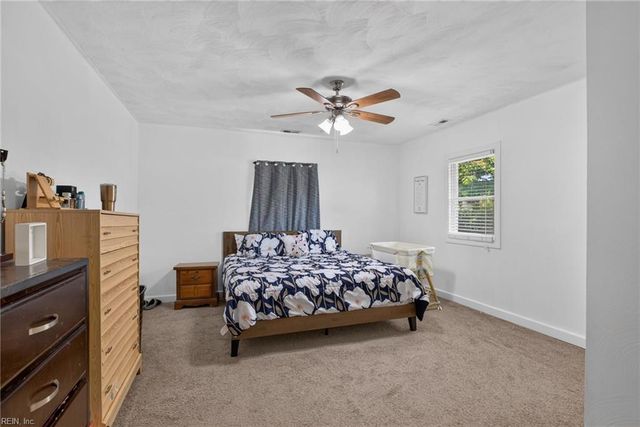 713 Pelham DR, Hampton, VA 23669