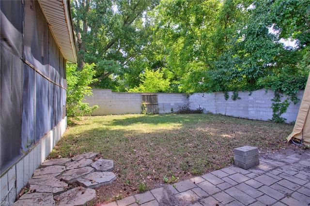 713 Pelham DR, Hampton, VA 23669