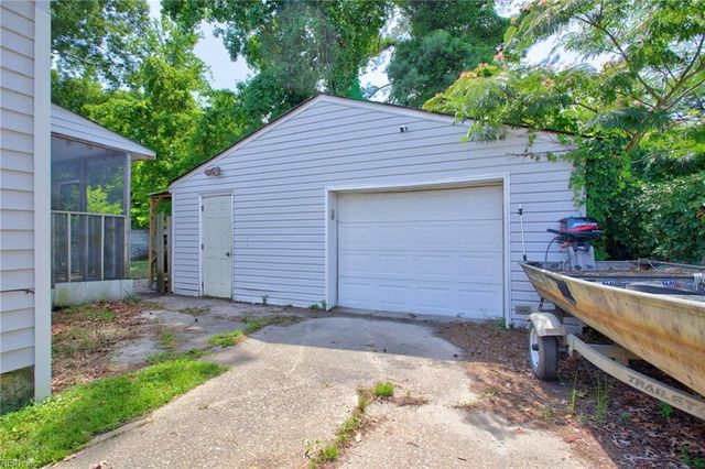 713 Pelham DR, Hampton, VA 23669
