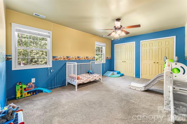 5468 Valley Run Street, Hickory, NC 28601