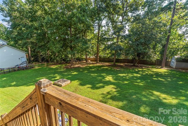 5468 Valley Run Street, Hickory, NC 28601