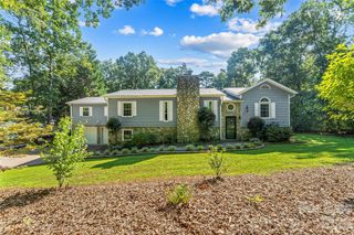 5468 Valley Run Street, Hickory, NC 28601