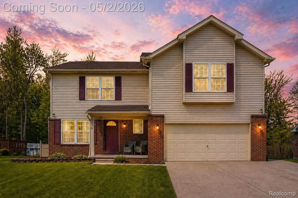 29516 Hunter Street, Brownstown Charter Township, MI 48183