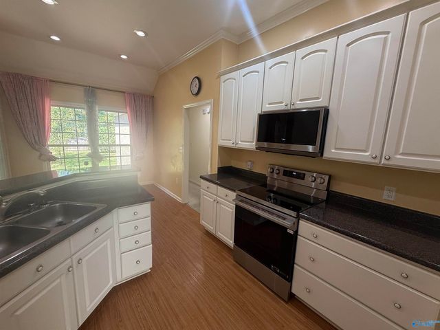 1719 Weymouth Lane, Huntsville, AL 35806
