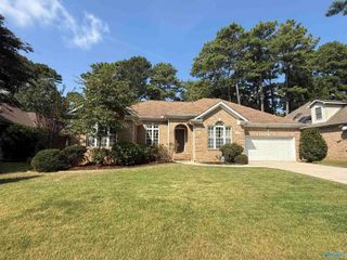 1719 Weymouth Lane, Huntsville, AL 35806