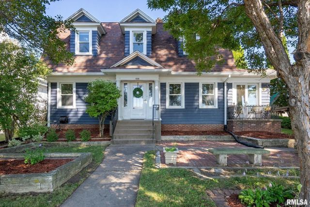 704 RIVER Drive, Bettendorf, IA 52722