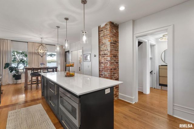 704 RIVER Drive, Bettendorf, IA 52722