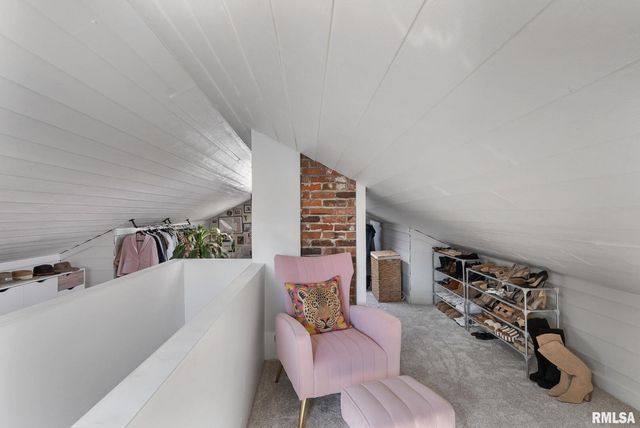 704 RIVER Drive, Bettendorf, IA 52722