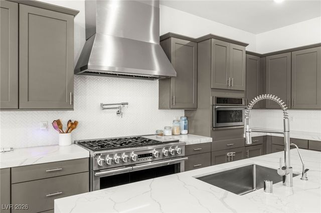 342 Kandinsky Court, Henderson, NV 89012