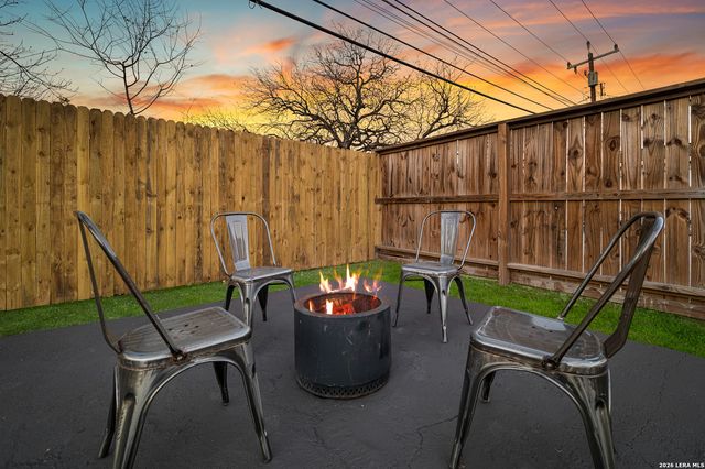 1015 Weizmann, San Antonio, TX 78213