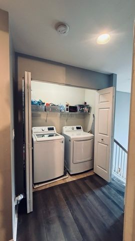 319 TIMBER RIDGE Court, Joliet, IL 60431