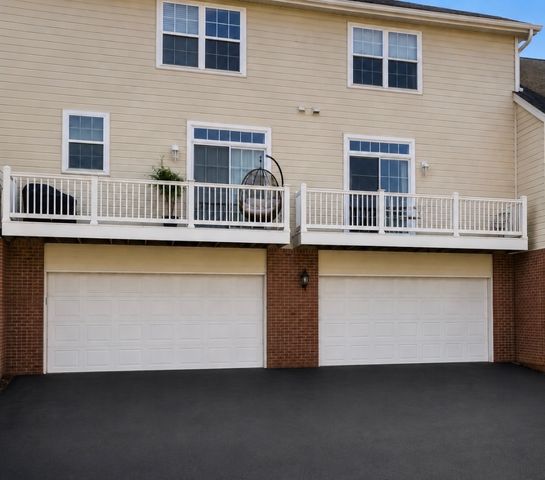 319 TIMBER RIDGE Court, Joliet, IL 60431