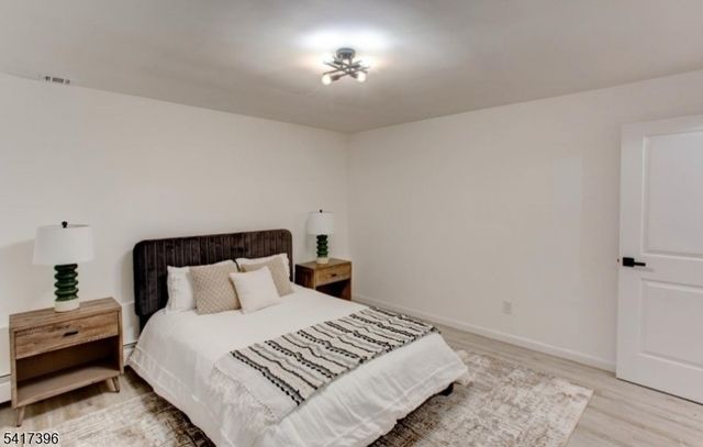 215 E 10Th Ave, Roselle Boro, NJ 07203