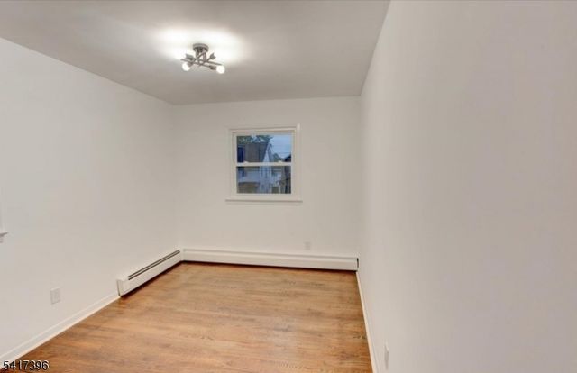 215 E 10Th Ave, Roselle Boro, NJ 07203