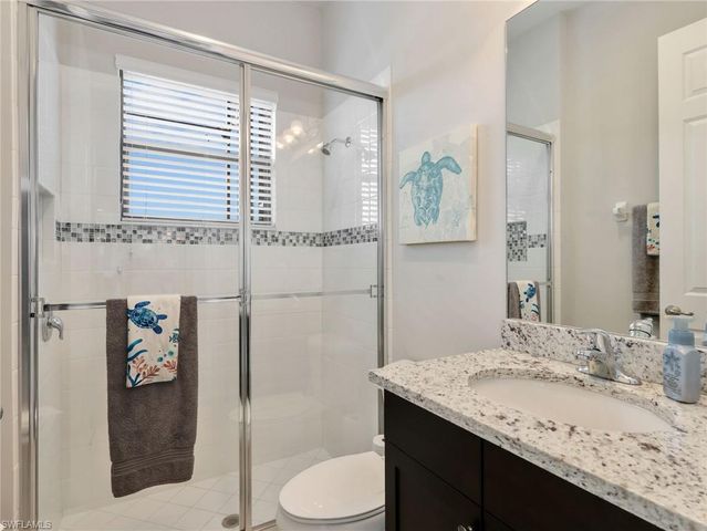 2756 Crystal WAY, Naples, FL 34119