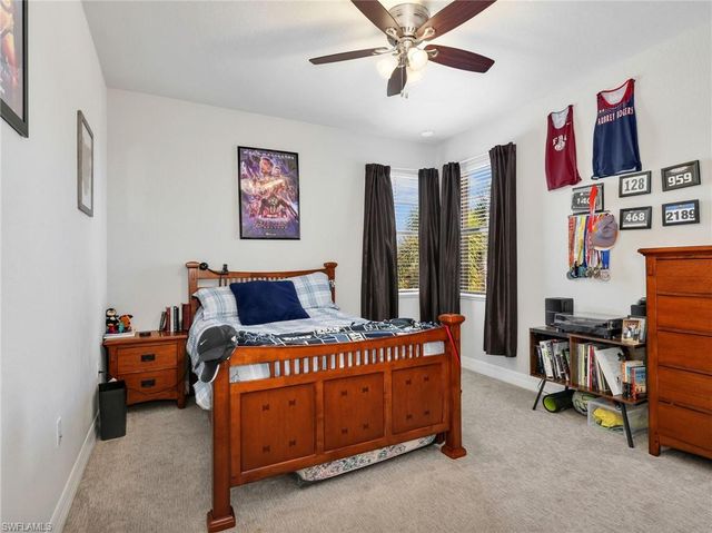 2756 Crystal WAY, Naples, FL 34119
