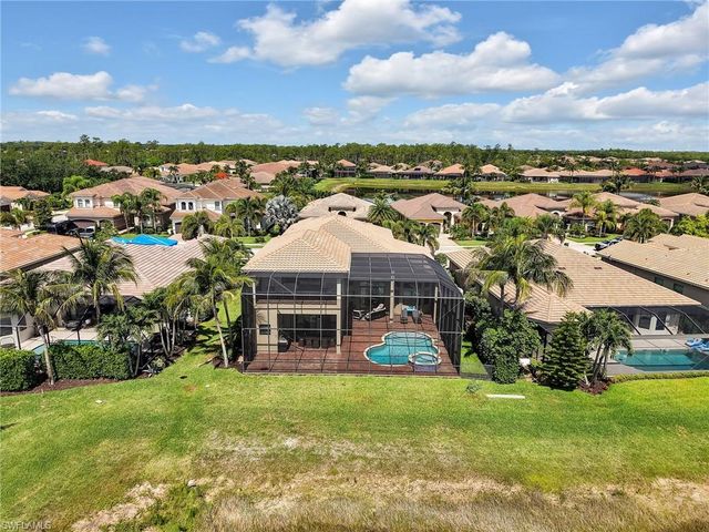 2756 Crystal WAY, Naples, FL 34119