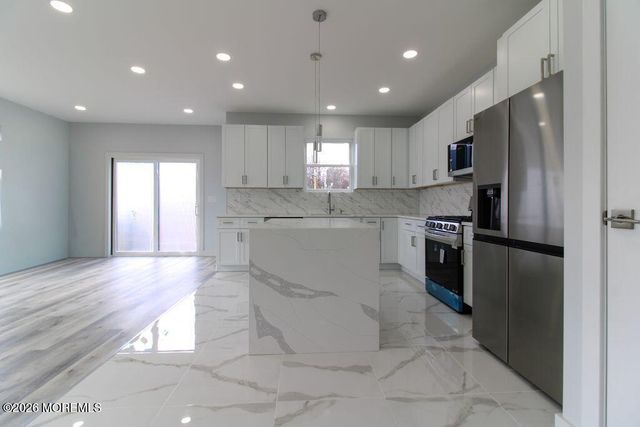 95 Kennedy Avenue, Cliffwood, NJ 07721