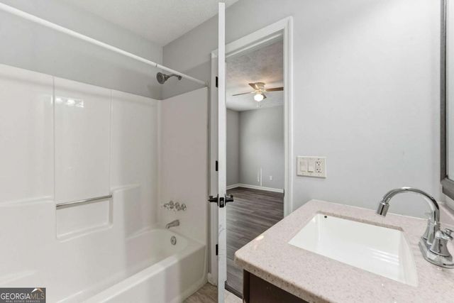 3517 Kennesaw Station Drive NW, Kennesaw, GA 30144