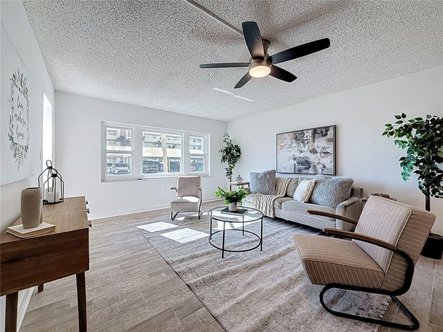 4550 COVE CIRCLE 106, St Petersburg, FL 33708