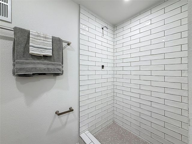 4550 COVE CIRCLE 106, St Petersburg, FL 33708