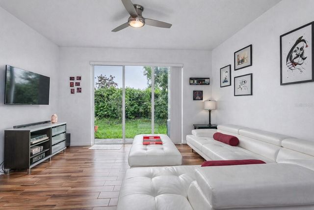 5014 WHITE SANDERLING COURT, Tampa, FL 33619