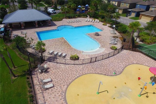 5014 WHITE SANDERLING COURT, Tampa, FL 33619