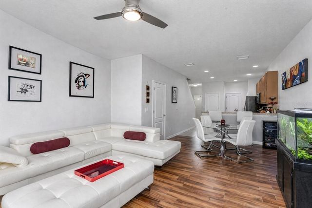 5014 WHITE SANDERLING COURT, Tampa, FL 33619