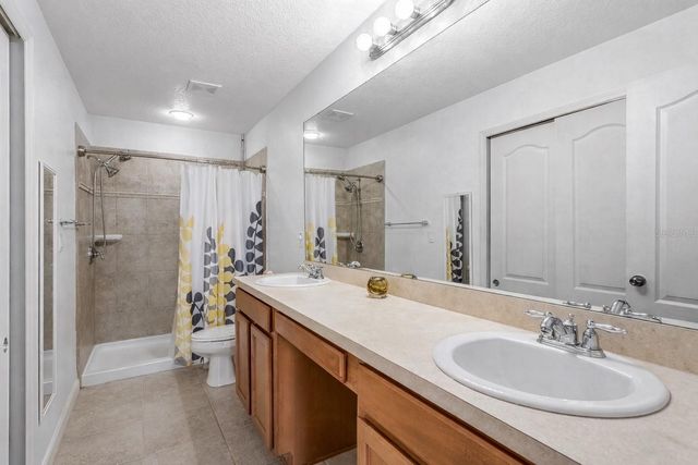 5014 WHITE SANDERLING COURT, Tampa, FL 33619