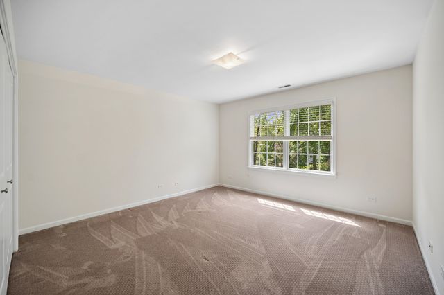 932 Chestnut Street, Deerfield, IL 60015