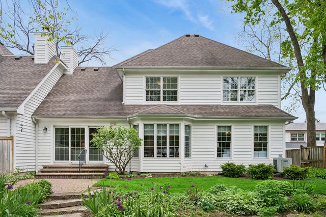 932 Chestnut Street, Deerfield, IL 60015
