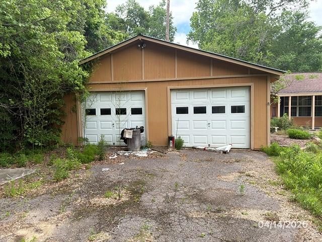 1301 Minglewood Road, Liberty, TX 77575