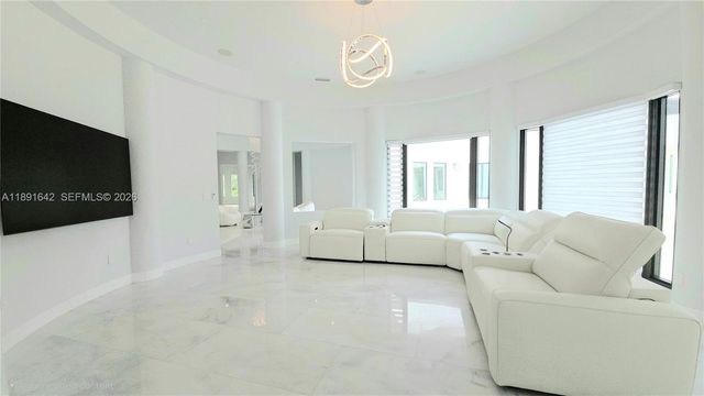 12175 SW 45th Street, Miami, FL 33175