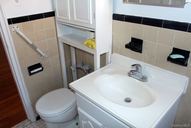 811 Bronx River Road 5A, Yonkers, NY 10708