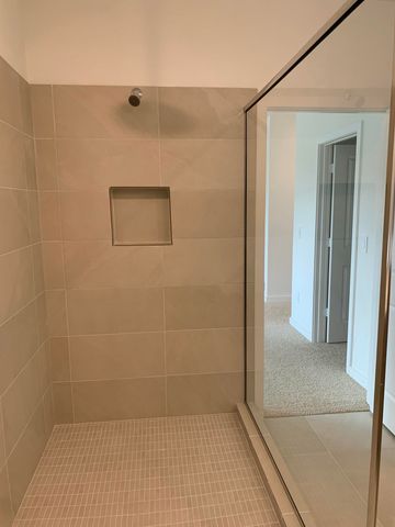 747 SE Central Parkway 43, Stuart, FL 34994