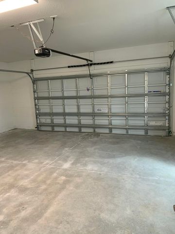 747 SE Central Parkway 43, Stuart, FL 34994