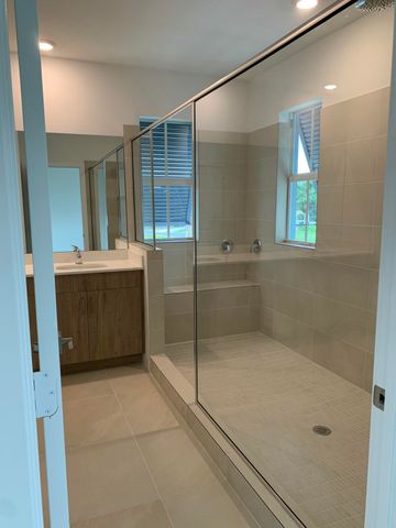 747 SE Central Parkway 43, Stuart, FL 34994