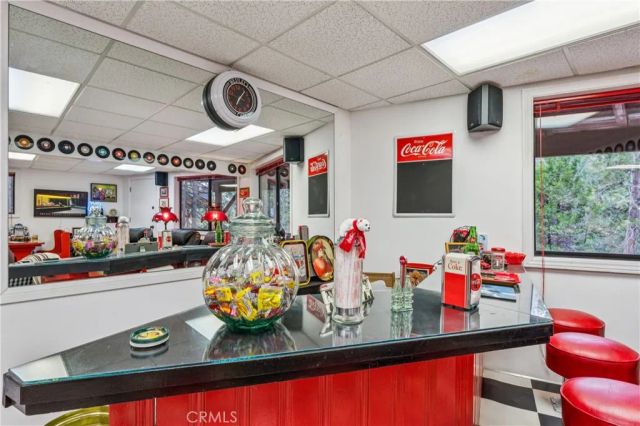 184 Massive, Lake Arrowhead, CA 92317