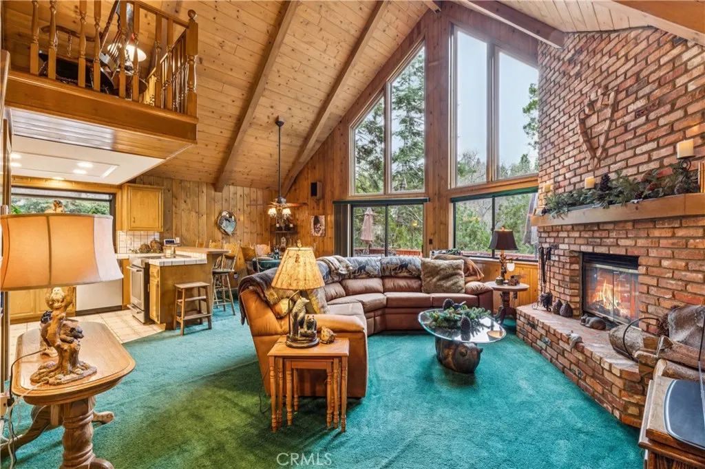 184 Massive, Lake Arrowhead, CA 92317
