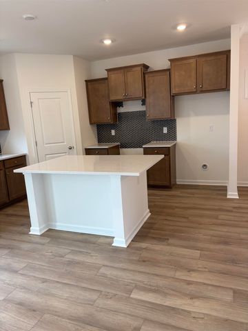 5094 Sunnycreek Drive, Boiling Springs, SC 29316