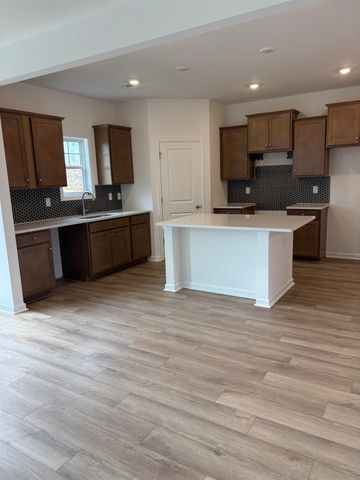 5094 Sunnycreek Drive, Boiling Springs, SC 29316