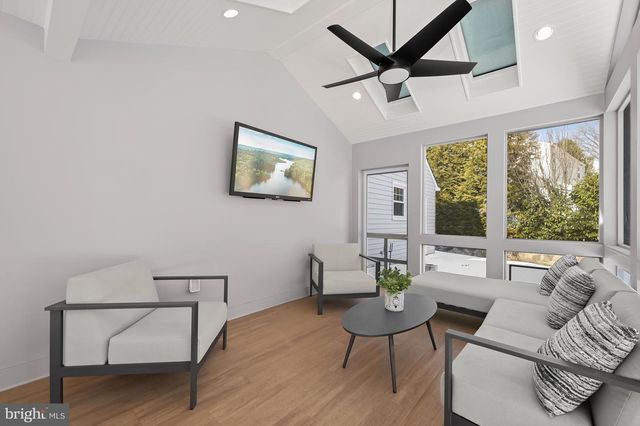 11601 BEDFORDSHIRE AVE, Potomac, MD 20854