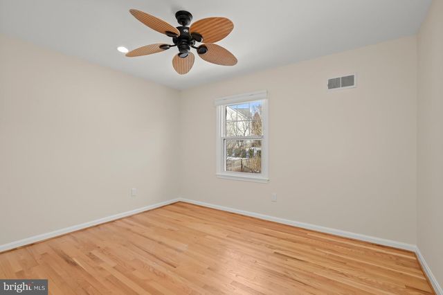 11601 BEDFORDSHIRE AVE, Potomac, MD 20854