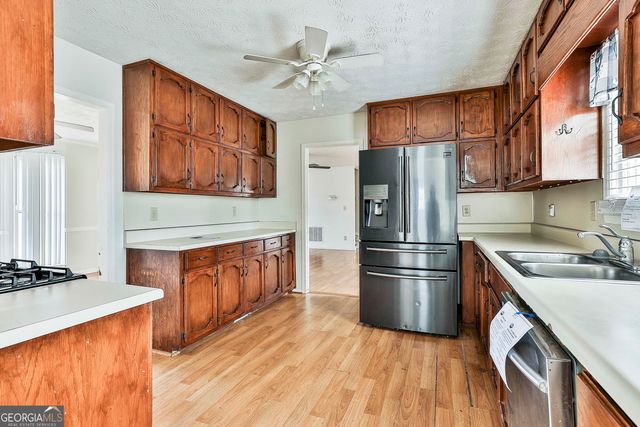 8039 Woods Lane, Jonesboro, GA 30236