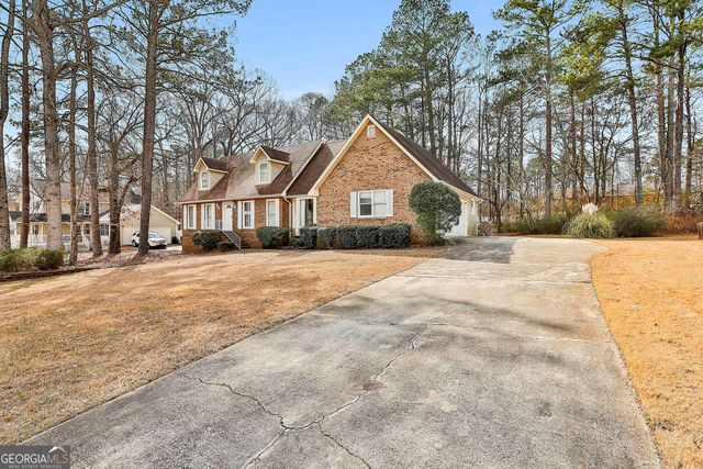 8039 Woods Lane, Jonesboro, GA 30236