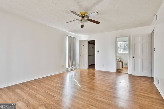 8039 Woods Lane, Jonesboro, GA 30236