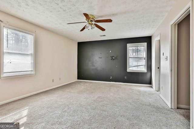 8039 Woods Lane, Jonesboro, GA 30236