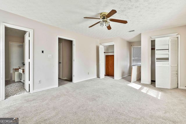 8039 Woods Lane, Jonesboro, GA 30236