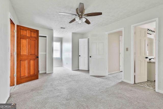 8039 Woods Lane, Jonesboro, GA 30236